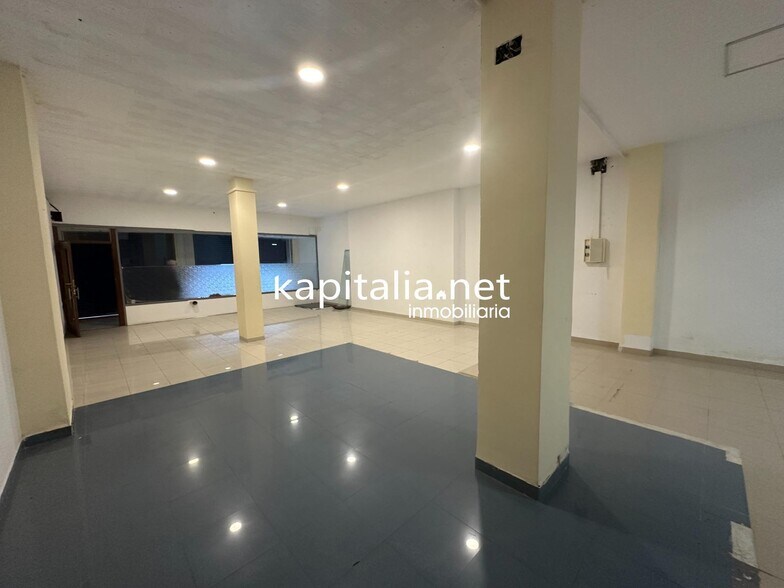 Local commercial dans Ontinyent, Valencia à vendre - Photo de l’immeuble – Image 2 sur 10