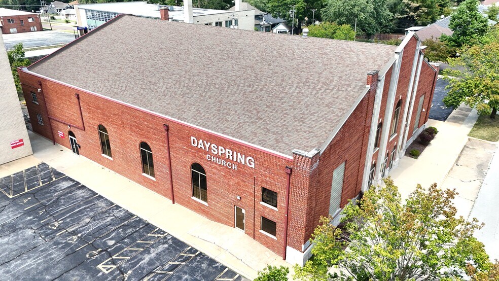 2157 N Prospect Ave, Springfield, MO à louer - Photo de l’immeuble – Image 3 sur 6