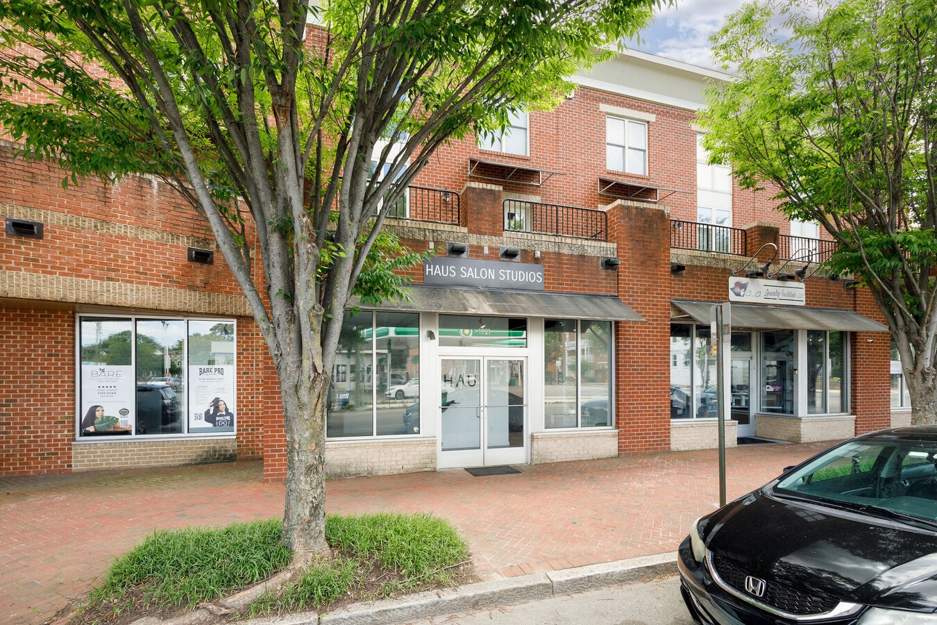 1919-1921 W Cary St, Richmond, VA 23220 - Lot 1921 - - Photo intérieure - Image 2 of 23