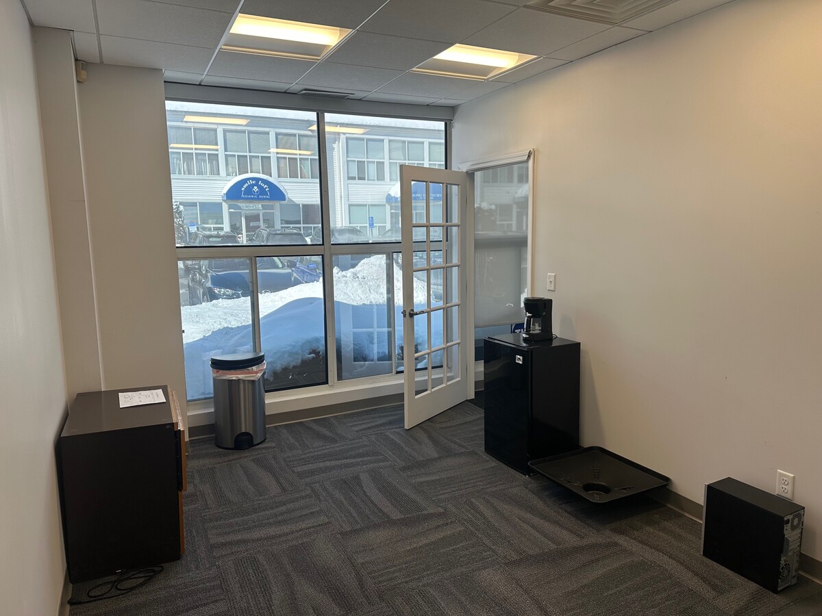 246 Federal Rd, Brookfield, CT 06804 - Lot B23 - 2 -  - Photo intérieure - Image 1 of 8