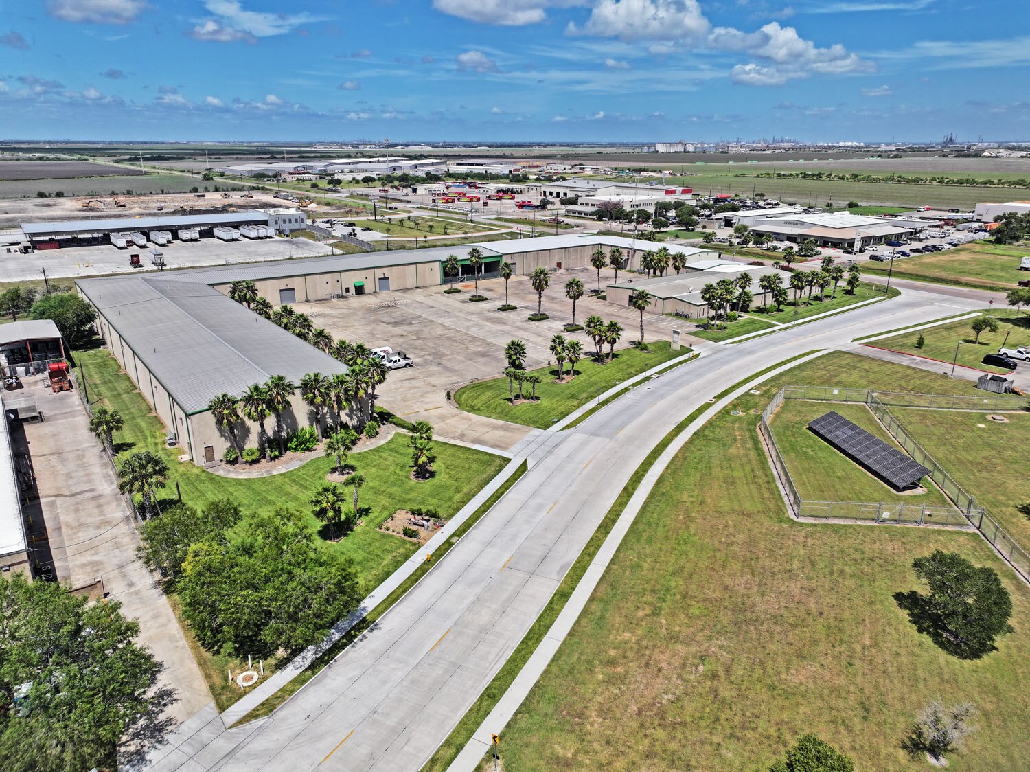 5655 Bear Ln, Corpus Christi, TX à louer Photo de l’immeuble– Image 1 sur 10