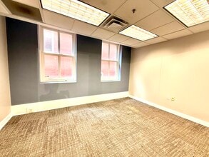 201-213 N Laura St, Jacksonville, FL à louer Photo intérieure– Image 1 sur 4