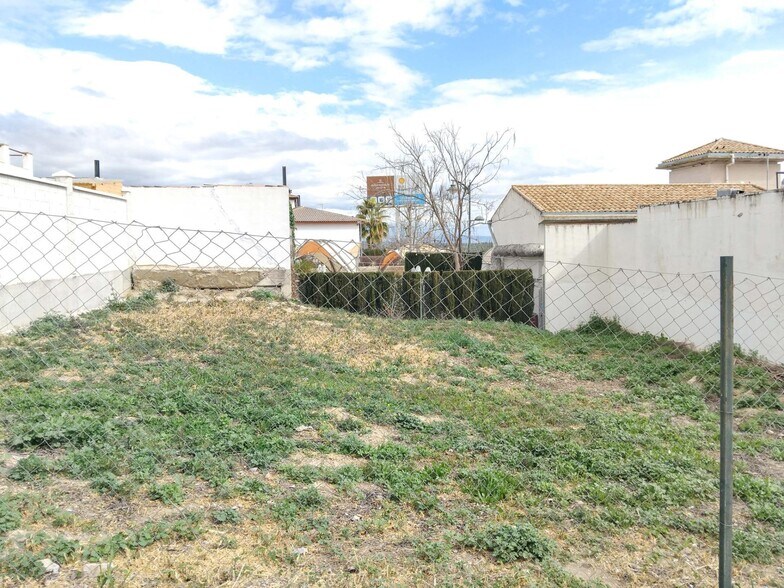 Terrain dans Pinos Puente, Granada à vendre - Photo de l’immeuble – Image 2 sur 16