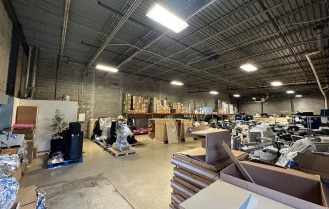 200 13th Ave, Ronkonkoma, NY à louer Photo intérieure– Image 2 sur 4