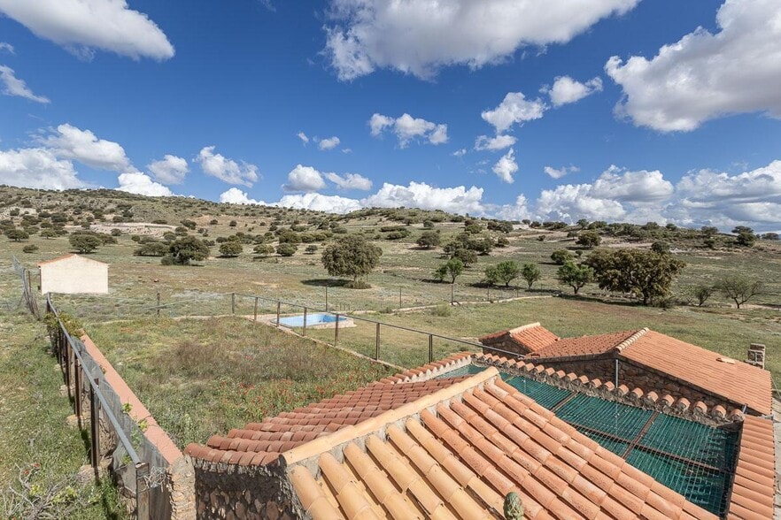 la, Guadix, Granada à vendre - Photo principale – Image 1 sur 49