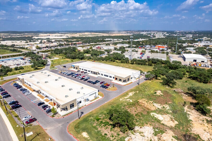 15510 Vance Jackson, San Antonio, TX à louer - Aérien – Image 2 sur 3