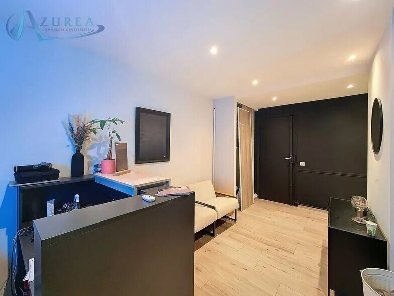 Bureau dans Nice à louer - Photo de l’immeuble – Image 1 sur 6