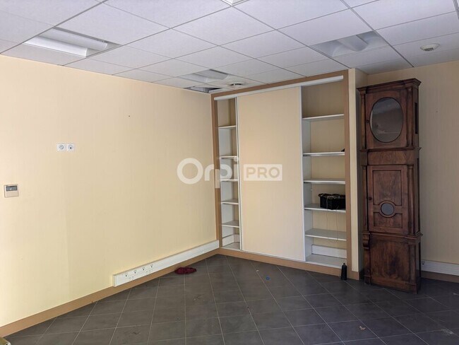 Plus de détails pour Bureau à louer