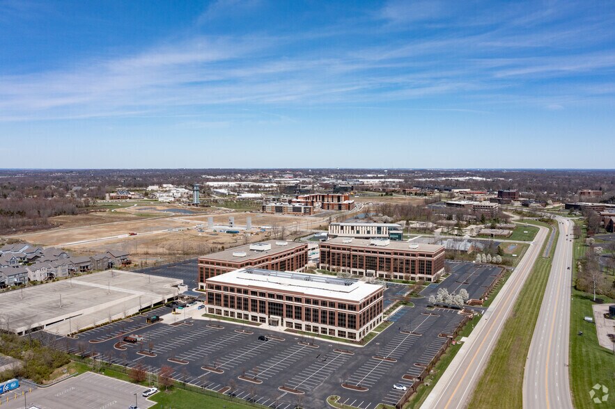 9987 Carver Rd, Blue Ash, OH à louer - Aérien – Image 2 sur 14