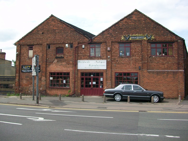 138 Derby St, Burton On Trent à vendre - Photo principale – Image 2 sur 2