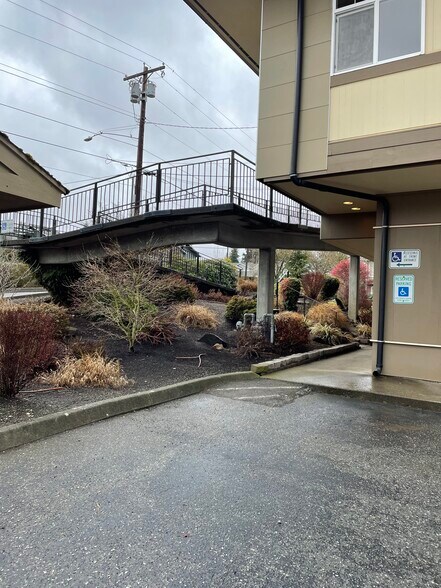 7907 212th St SW, Edmonds, WA à vendre - Photo de l’immeuble – Image 1 sur 1