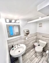 250 E 32nd St, New York, NY à louer Photo intérieure– Image 2 sur 6