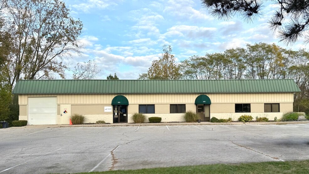 615 Commerce Rd, Richmond, IN à louer - Photo de l’immeuble – Image 2 sur 13