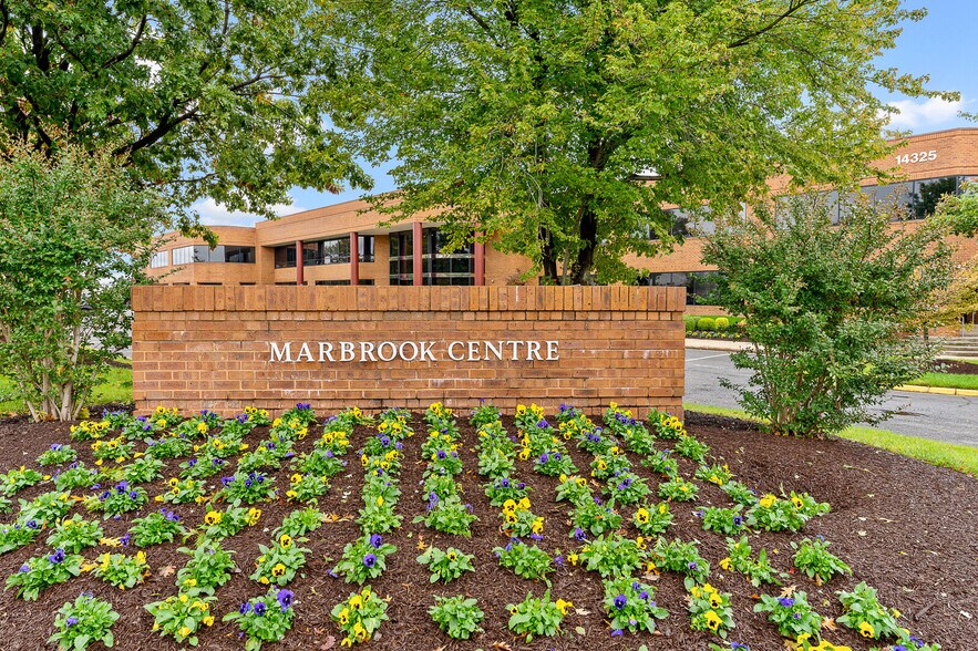 14325 Willard Rd, Chantilly, VA à louer - Photo de l’immeuble – Image 3 sur 6