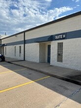 5411 Brookglen Dr, Houston, TX à louer Photo de l’immeuble– Image 1 sur 3