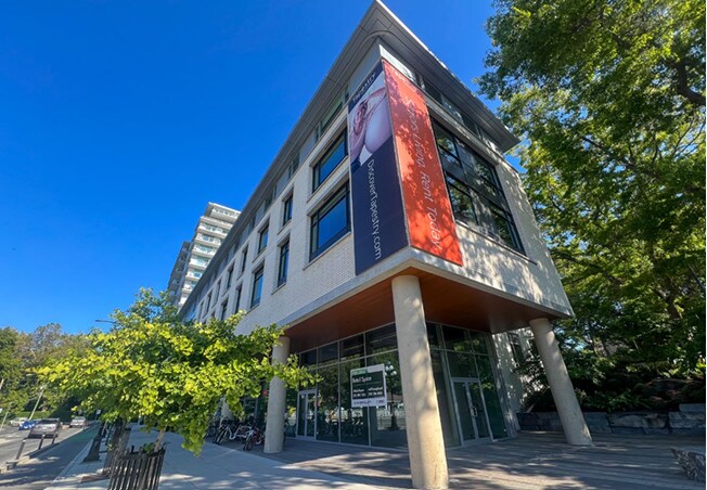 701 Belleville St, Victoria, BC à louer - Photo de l’immeuble – Image 2 sur 5