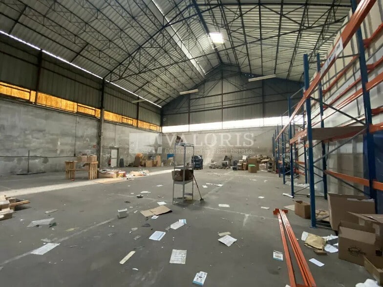 Local d’activités dans Lyon à louer - Photo intérieure – Image 3 sur 5