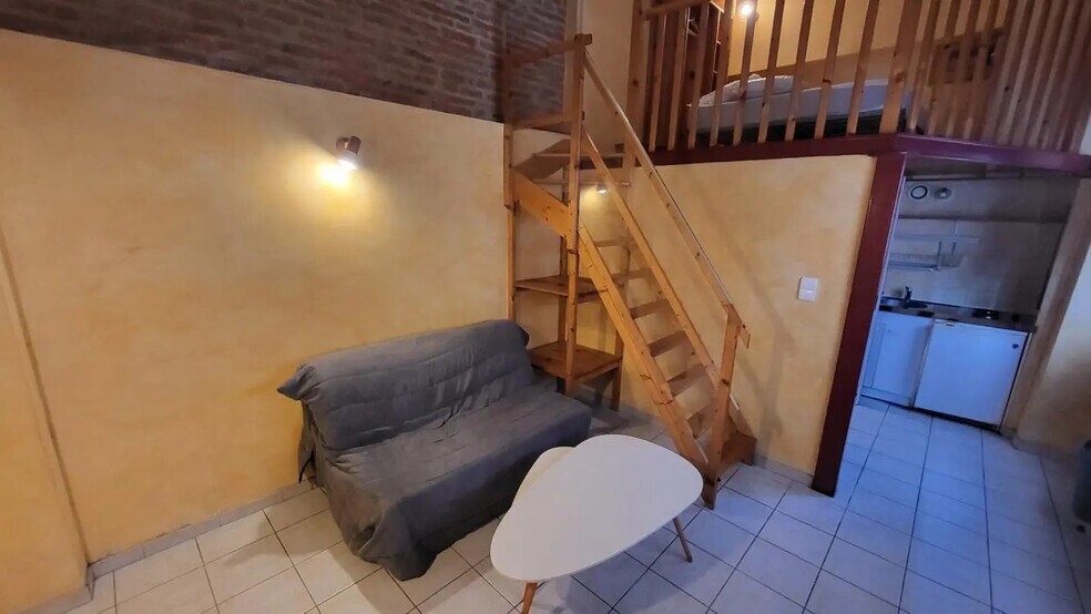 Local d’activités dans Montauban à louer - Photo de l’immeuble – Image 1 sur 1