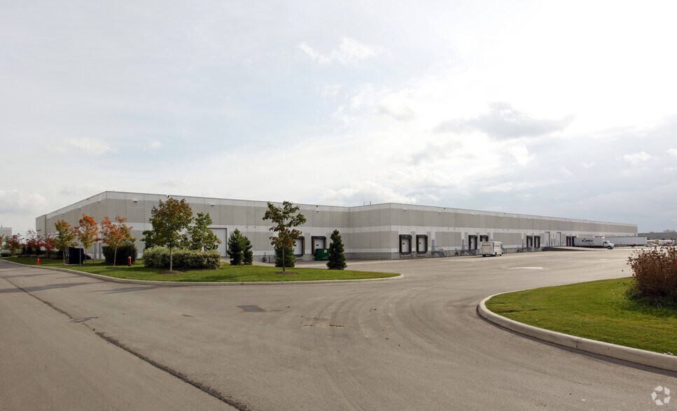 8620 Escarpment Way, Milton, ON à louer - Photo de l’immeuble – Image 2 sur 6