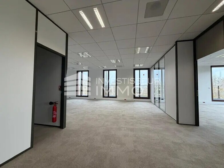 Bureau dans Montévrain à louer - Photo intérieure – Image 2 sur 4