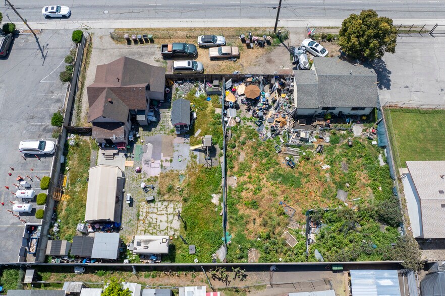 1230 S Wilmington Ave, Compton, CA à louer - Photo de l’immeuble – Image 3 sur 4