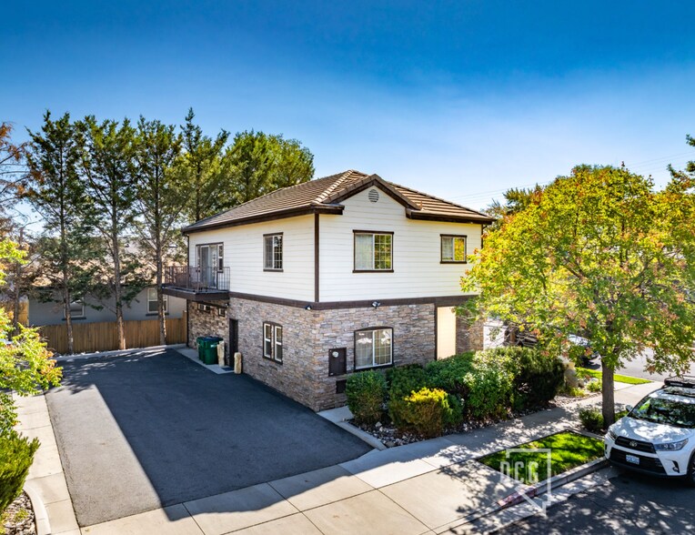 95 La Rue Ave, Reno, NV à vendre - Photo de l’immeuble – Image 2 sur 7