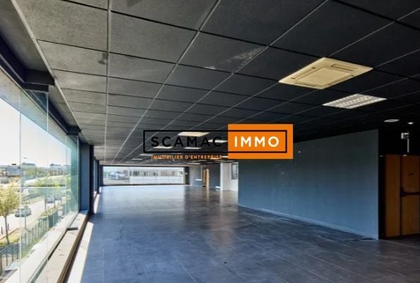 Bureau dans Nanterre à louer Photo de l’immeuble– Image 1 sur 7