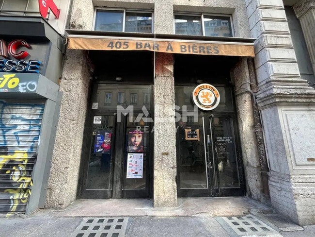 Plus de détails pour Local commercial à louer