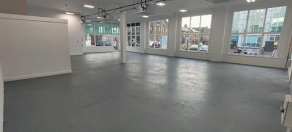 Scrubs Ln, Londres à louer - Photo de l’immeuble – Image 3 sur 5