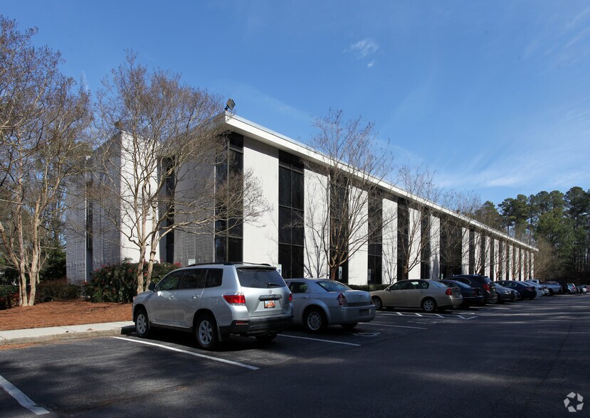 3724 National Dr, Raleigh, NC à louer - Photo de l’immeuble – Image 3 sur 6