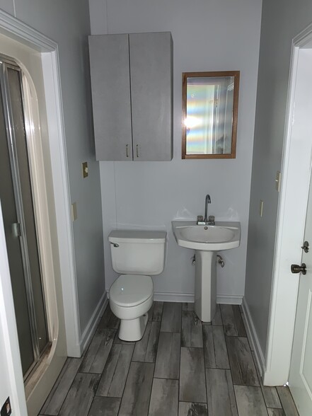 338 N University Dr, Nacogdoches, TX à louer - Photo intérieure – Image 2 sur 7
