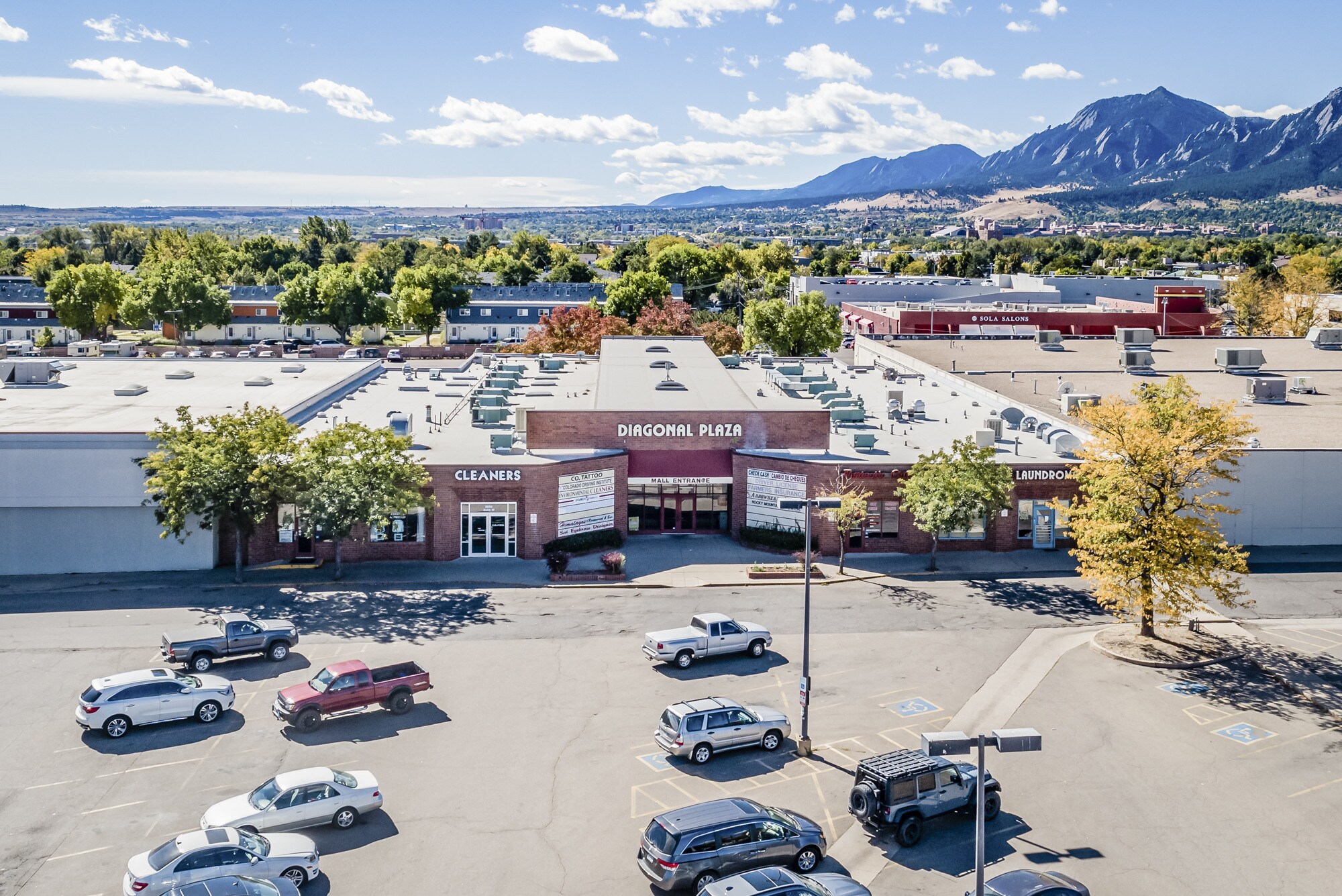 2850-2982 Iris Ave, Boulder, CO à louer Photo principale– Image 1 sur 5