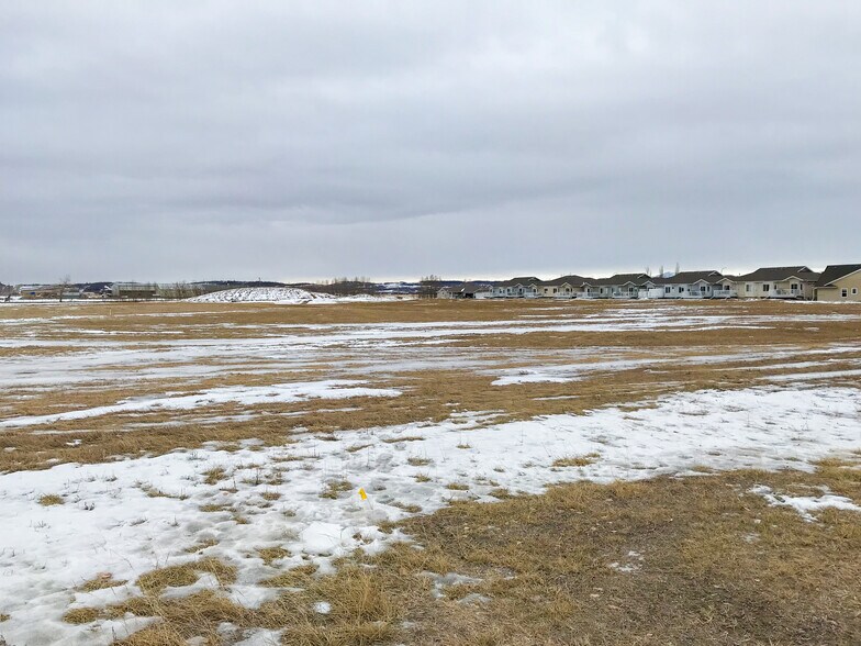 10 Willow Ridge Blvd SW, Black Diamond, AB à louer - Photo de la construction – Image 2 sur 2