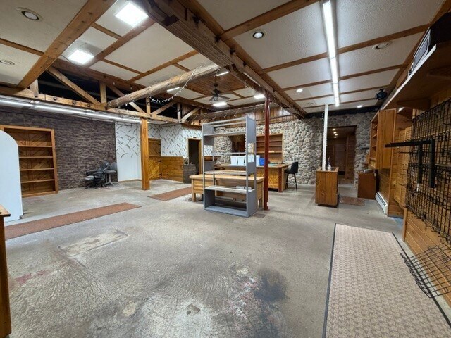 3001 Michigan Ave, Stevens Point, WI à louer - Photo intérieure – Image 3 sur 31