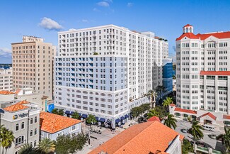 Plus de détails pour 255 Evernia St, West Palm Beach, FL - Logement à vendre