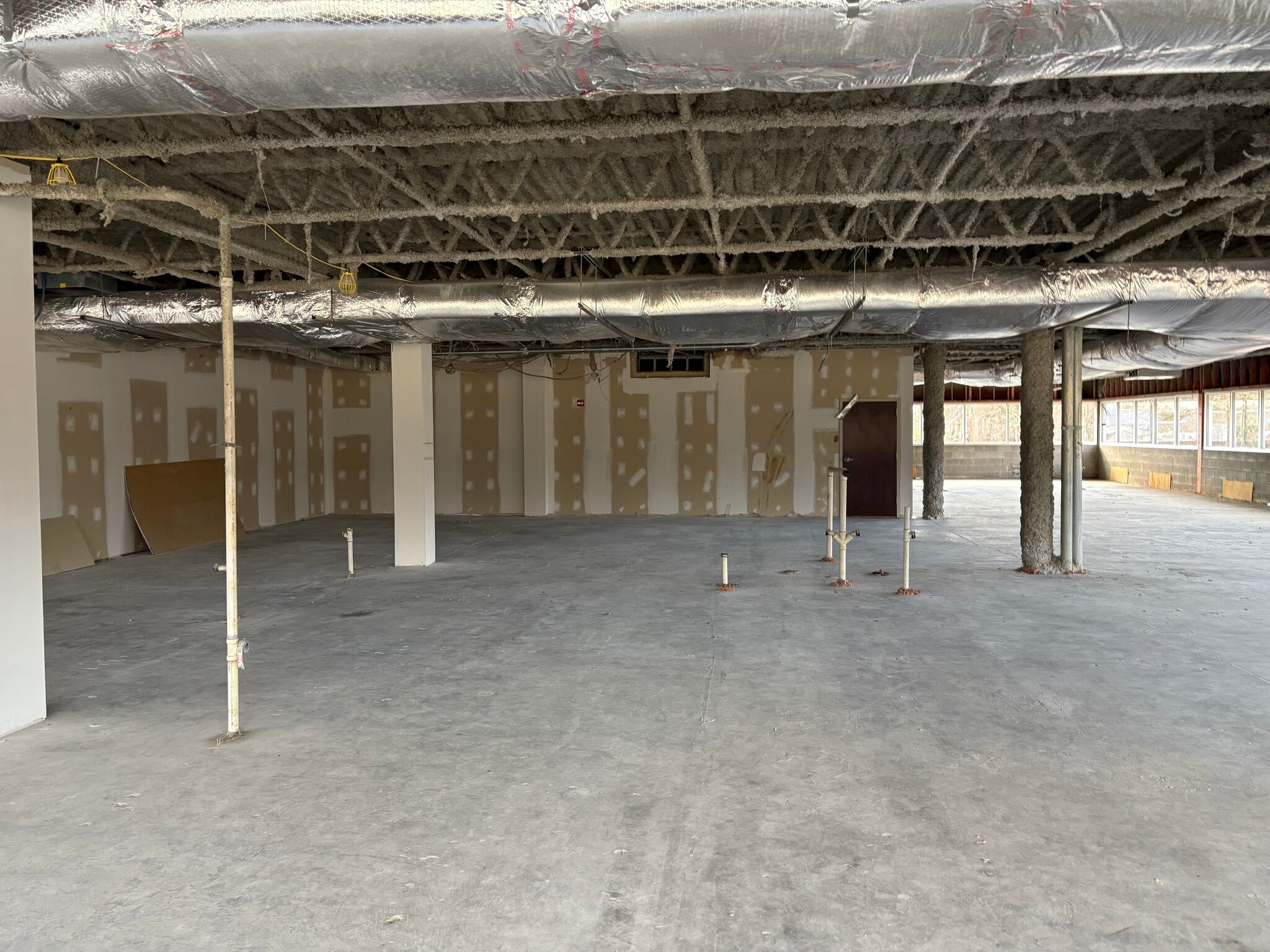 6050-6144 Rose Hill Dr, Alexandria, VA à louer Photo de l’immeuble– Image 1 sur 3