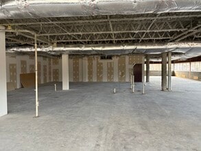 6050-6144 Rose Hill Dr, Alexandria, VA à louer Photo de l’immeuble– Image 1 sur 3