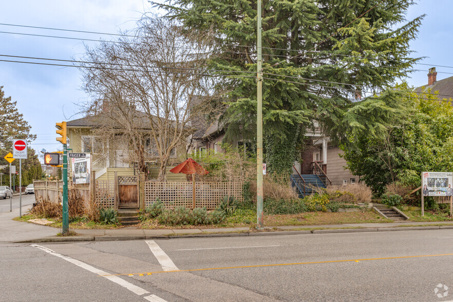 2966-3020 Fraser St, Vancouver, BC à vendre - Photo de l’immeuble – Image 3 sur 4