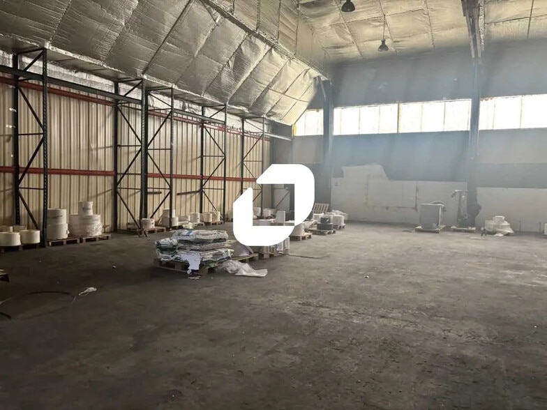 Industriel/Logistique dans Bordeaux à louer - Photo de l’immeuble – Image 3 sur 8