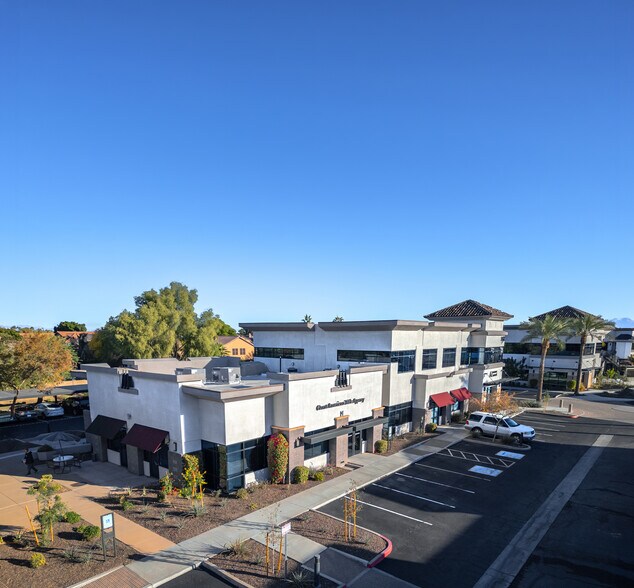 1482 E Williams Field Rd, Gilbert, AZ à vendre - Photo de l’immeuble – Image 3 sur 12