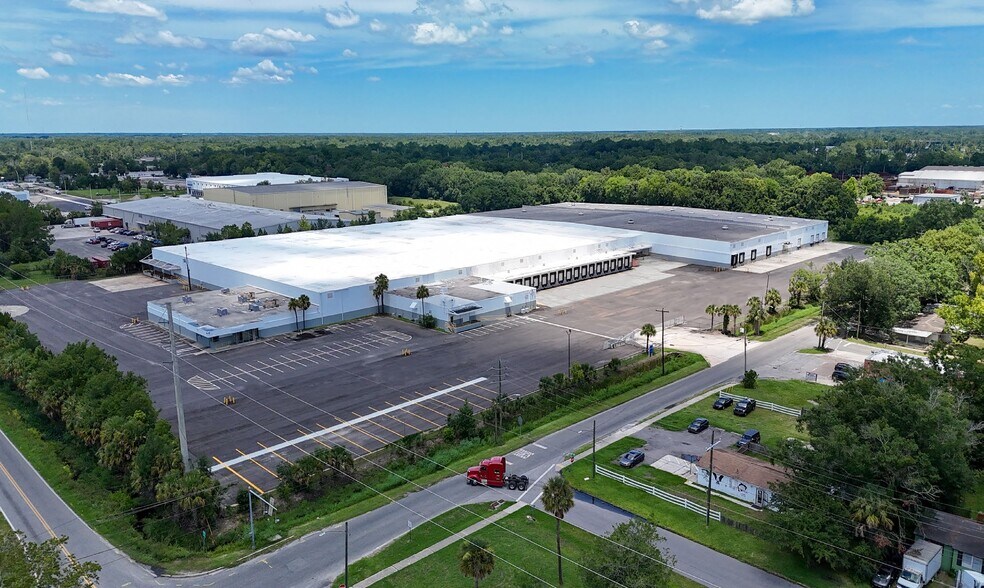 2210 Melson Ave, Jacksonville, FL à louer - Photo de l’immeuble – Image 2 sur 8
