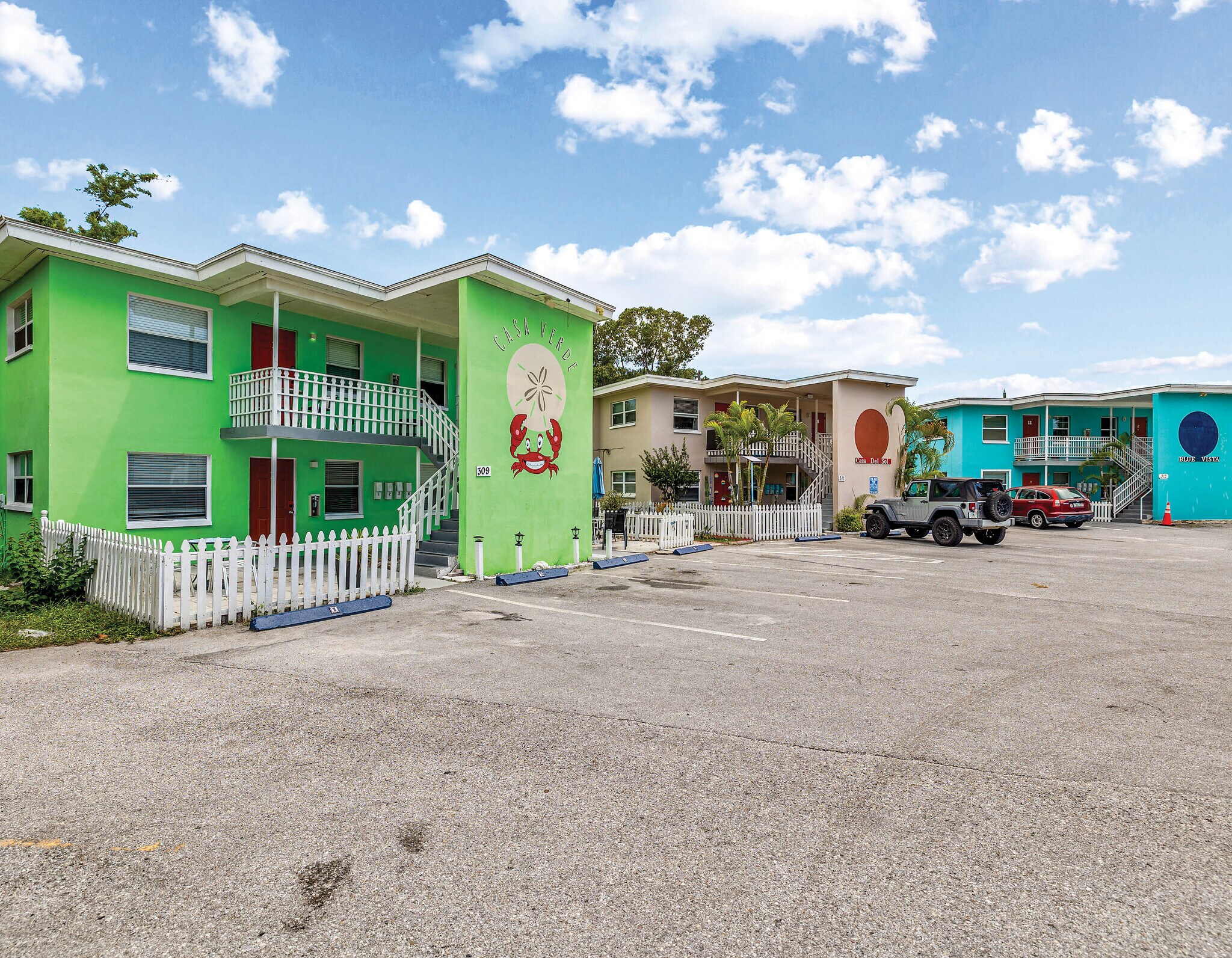 309 Avanda Ct, Clearwater, FL à vendre Photo de l’immeuble– Image 1 sur 14