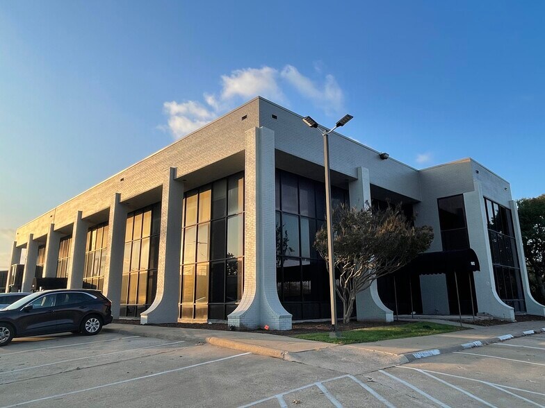 1912 K Ave, Plano, TX à louer - Photo de l’immeuble – Image 2 sur 15