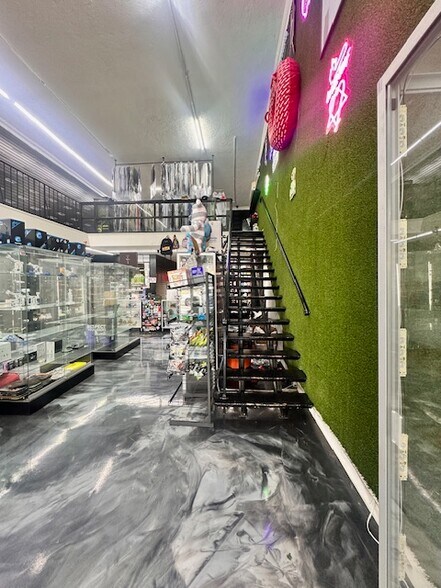 3555 E Coast Hwy, Corona Del Mar, CA à louer - Photo intérieure – Image 3 sur 5