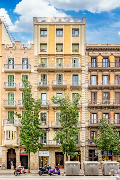 Carrer d'Aragó, 240, Barcelone, Barcelona à vendre - Photo de l’immeuble – Image 2 sur 2