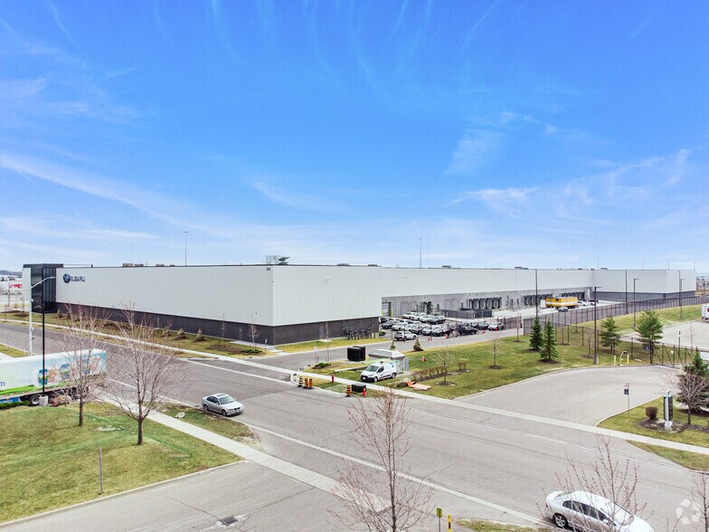 350 Madill Blvd, Mississauga, ON à louer - Photo de l’immeuble – Image 2 sur 3