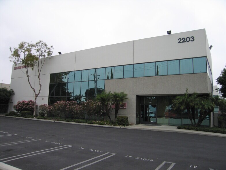 2203 E Carson St, Carson, CA à louer - Photo de l’immeuble – Image 1 sur 3