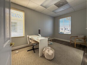 2562 Commerce Pky, North Port, FL à louer Photo intérieure– Image 2 sur 8