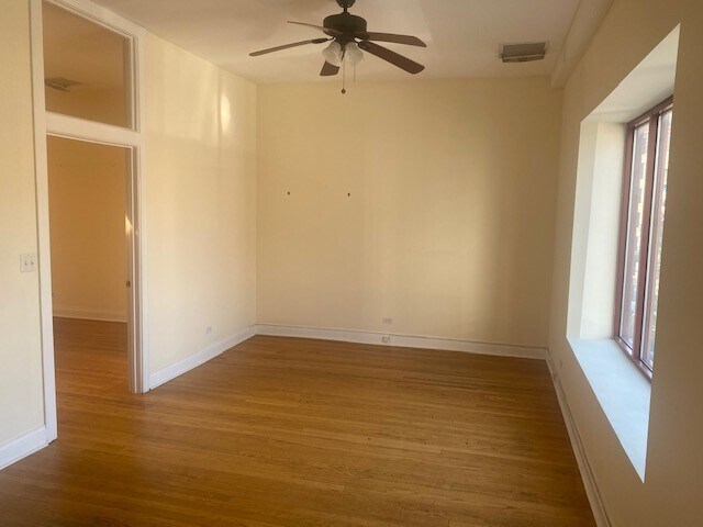 1029 Lake St, Oak Park, IL à louer - Photo de l’immeuble – Image 3 sur 11