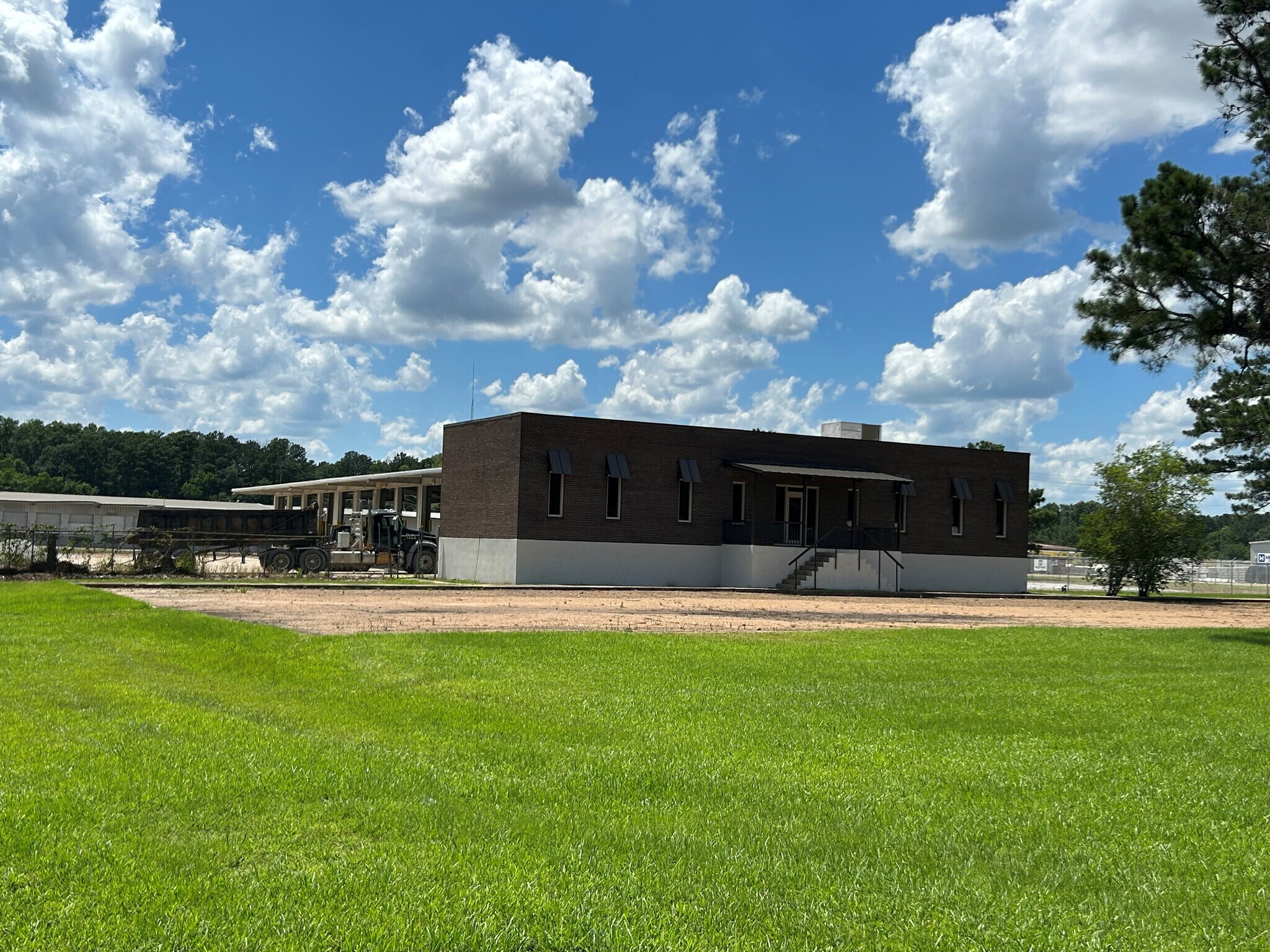 400 Childre Rd, Pearl, MS à louer Photo de l’immeuble– Image 1 sur 11